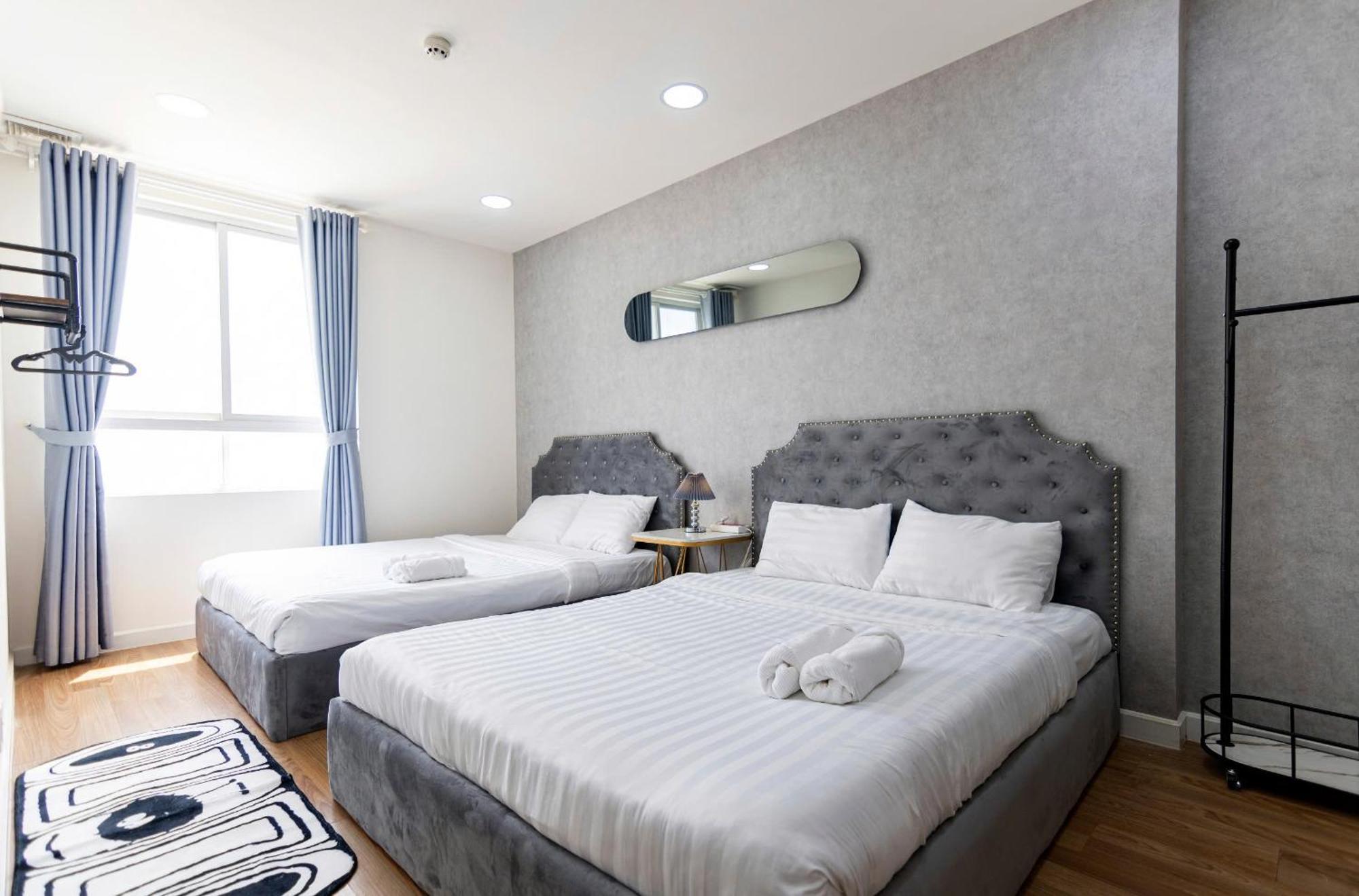 Grand Riverside Aparment 4brs 5 Beds Near D1 *