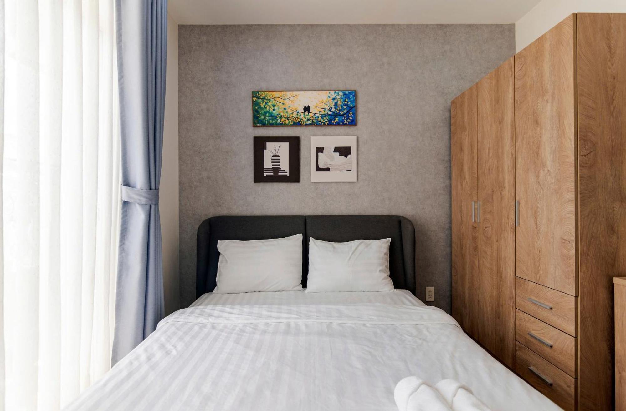 Grand Riverside Aparment 4brs 5 Beds Near D1