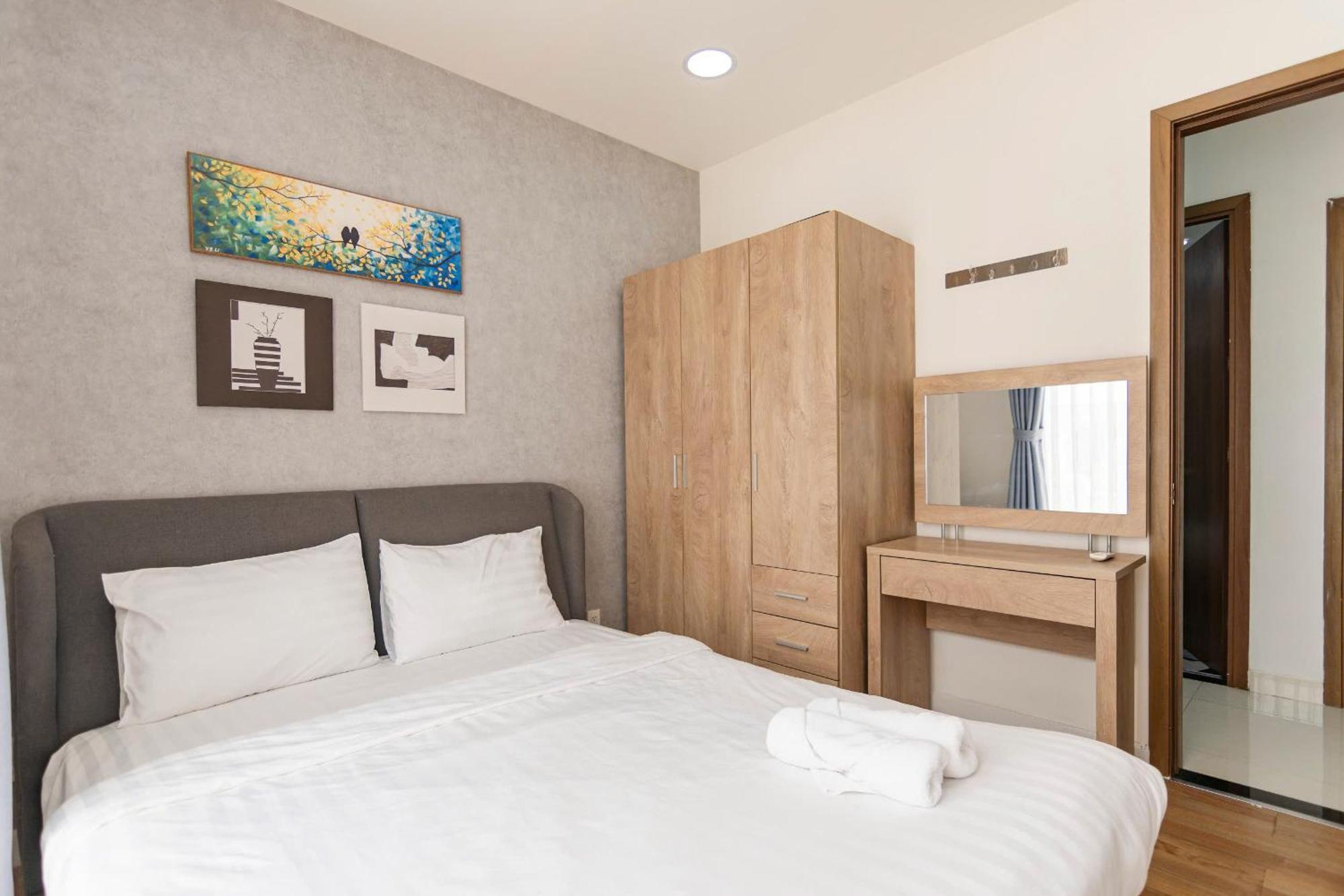 Grand Riverside Aparment 4brs 5 Beds Near D1 Apartamento *