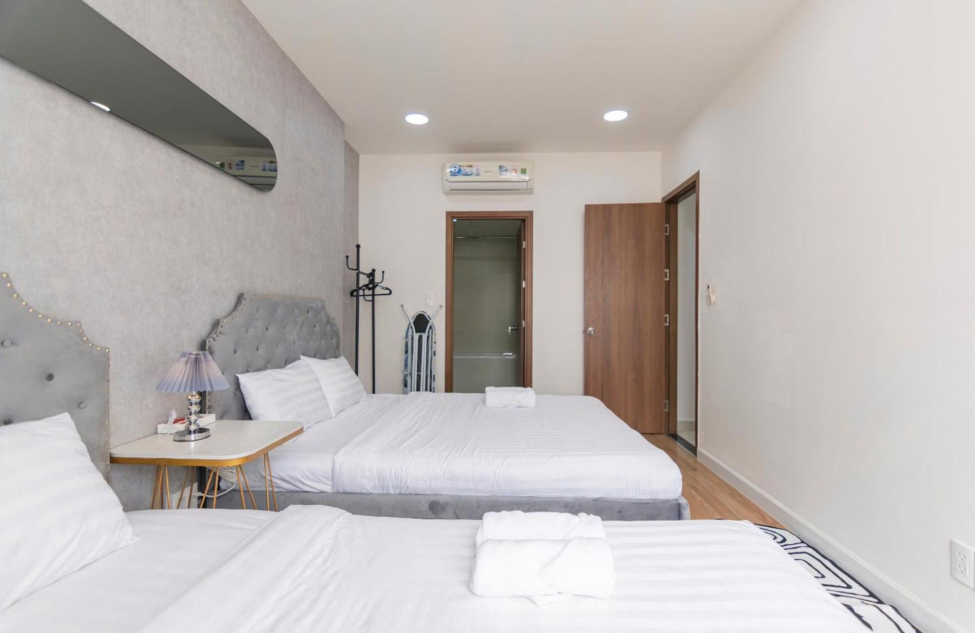 Grand Riverside Aparment 4brs 5 Beds Near D1