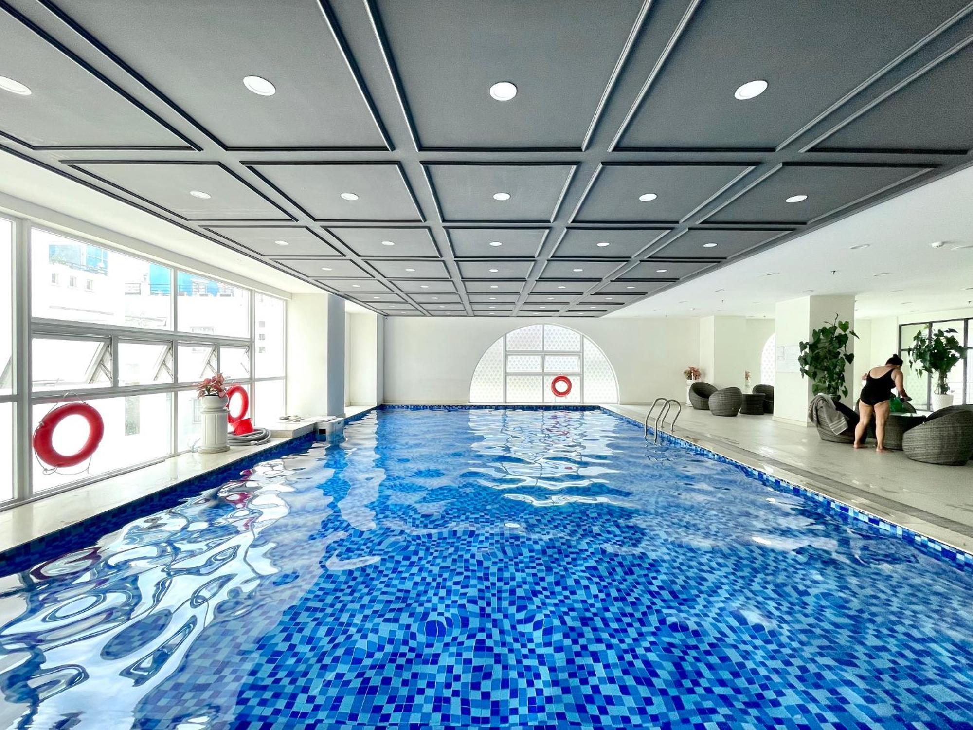 Grand Riverside Aparment 4brs 5 Beds Near D1
